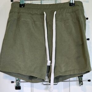 Urban Rebel Olive Green Athletic Shorts Junior Sz L